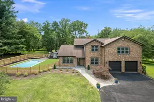 353 Gallop Wood Pl, Great Falls, VA 22066 - Photo 4