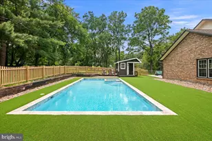 353 Gallop Wood Pl, Great Falls, VA 22066 - Photo 106
