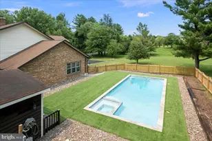 353 Gallop Wood Pl, Great Falls, VA 22066 - Photo 108