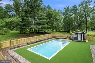 353 Gallop Wood Pl, Great Falls, VA 22066 - Photo 102