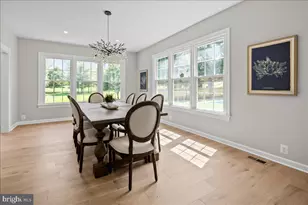 353 Gallop Wood Pl, Great Falls, VA 22066 - Photo 14