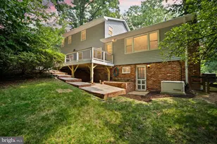 8104 Chivalry Rd, Annandale, VA 22003 - Photo 2