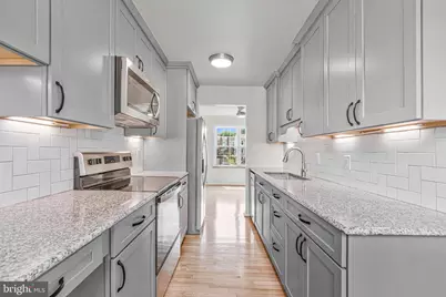 4151 Hamlin Court, Chantilly, VA 20151 - Photo 8
