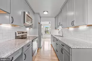 4151 Hamlin Ct, Chantilly, VA 20151 - Photo 8
