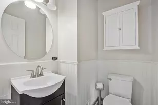 4151 Hamlin Ct, Chantilly, VA 20151 - Photo 16