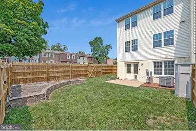 4151 Hamlin Court, Chantilly, VA 20151 - Photo 4