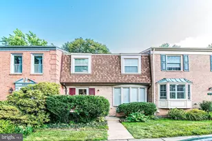 6611 Rosecroft Pl, Falls Church, VA 22043 - Photo 1