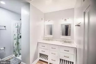 6611 Rosecroft Pl, Falls Church, VA 22043 - Photo 26