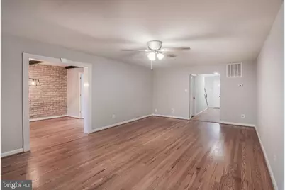 6611 Rosecroft Place, Falls Church, VA 22043 - Photo 4