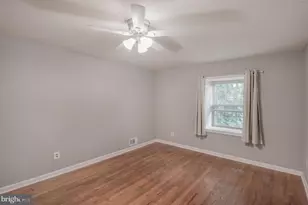 6611 Rosecroft Pl, Falls Church, VA 22043 - Photo 20