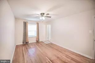 6611 Rosecroft Pl, Falls Church, VA 22043 - Photo 18