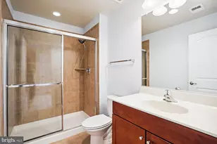 8062 Criaza Branch Ct, Vienna, VA 22182 - Photo 32