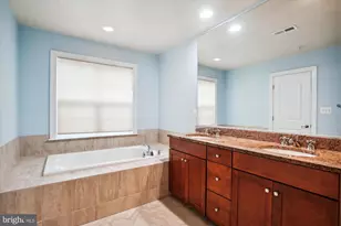 8062 Criaza Branch Ct, Vienna, VA 22182 - Photo 18