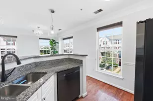 2489 Quick St, Herndon, VA 20171 - Photo 10