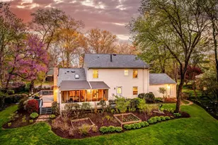 10812 Hunt Club Rd, Reston, VA 20190 - Photo 2