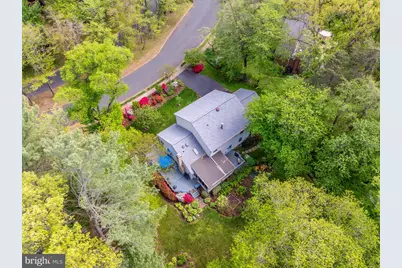 10812 Hunt Club Road, Reston, VA 20190 - Photo 8