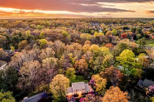 10812 Hunt Club Rd, Reston, VA 20190 - Photo 4