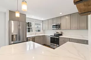 13143 Melville Ln, Fairfax, VA 22033 - Photo 14