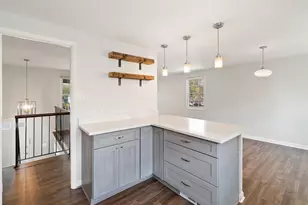 13143 Melville Ln, Fairfax, VA 22033 - Photo 16