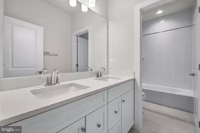 7505 Magarity Road, Falls Church, VA 22043 - Photo 48