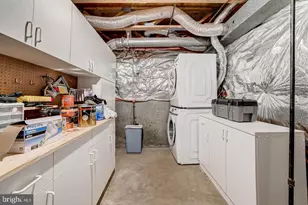 7208 Burton Hill Ct, Springfield, VA 22152 - Photo 26