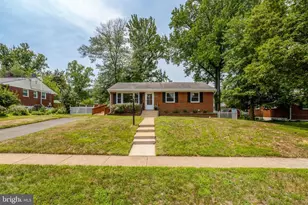 8824 Jandell Rd, Lorton, VA 22079 - Photo 2