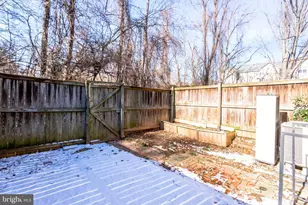 9977 Capperton Dr, Oakton, VA 22124 - Photo 32