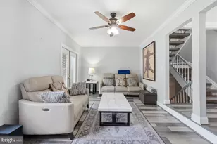 7474 Zanuck Ct, Annandale, VA 22003 - Photo 12