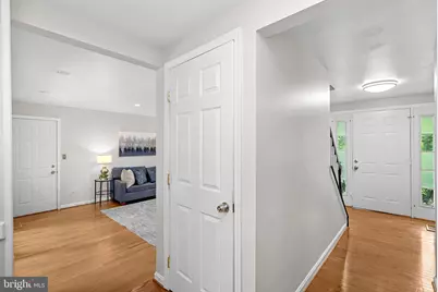 2284 Dosinia Court, Reston, VA 20191 - Photo 8