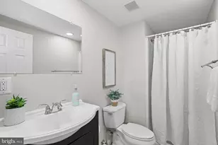 2284 Dosinia Ct, Reston, VA 20191 - Photo 44