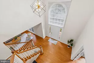 15094 Wetherburn Dr, Centreville, VA 20120 - Photo 8