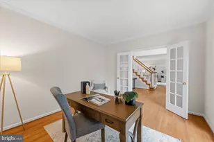 15094 Wetherburn Dr, Centreville, VA 20120 - Photo 12