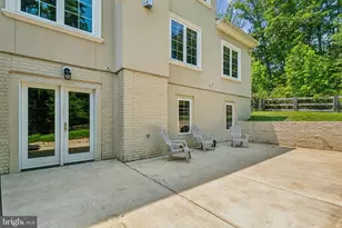 11434 Park Dr, Fairfax, VA 22030 - Photo 42