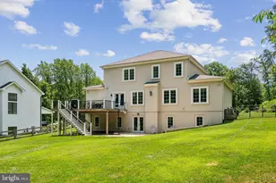 11434 Park Dr, Fairfax, VA 22030 - Photo 40