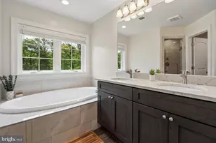 11434 Park Dr, Fairfax, VA 22030 - Photo 26