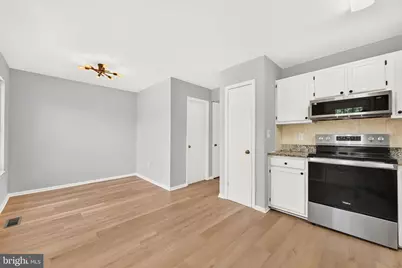 6920 Hovingham Court, Centreville, VA 20121 - Photo 10