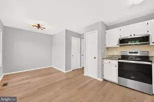 6920 Hovingham Ct, Centreville, VA 20121 - Photo 10