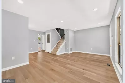 6920 Hovingham Court, Centreville, VA 20121 - Photo 4
