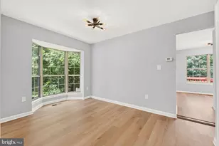 6920 Hovingham Ct, Centreville, VA 20121 - Photo 6