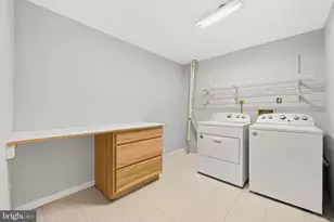 6920 Hovingham Ct, Centreville, VA 20121 - Photo 22