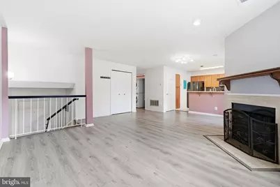 12891 Grays Pointe Road #12891B, Fairfax, VA 22033 - Photo 10
