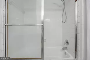 6922 Sydenstricker Rd, Springfield, VA 22152 - Photo 26