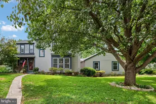 15209 General Stevens Ct, Chantilly, VA 20151 - Photo 2