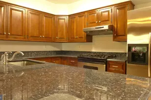 6301 Evermay Dr, McLean, VA 22101 - Photo 6