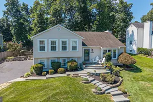 15203 Philip Lee Rd, Chantilly, VA 20151 - Photo 2