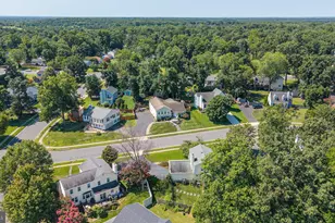 15203 Philip Lee Rd, Chantilly, VA 20151 - Photo 4