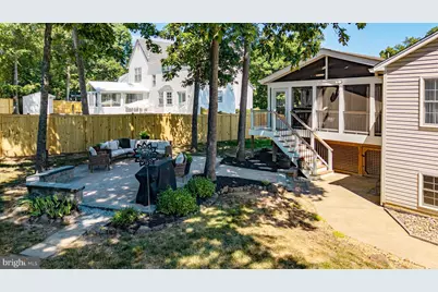 15203 Philip Lee Road, Chantilly, VA 20151 - Photo 8