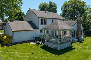 3272 Kinross Cir, Herndon, VA 20171 - Photo 4