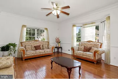 5045 Worthington Woods Way, Centreville, VA 20120 - Photo 4
