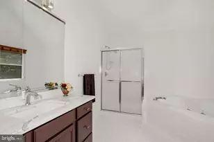 5045 Worthington Woods Way, Centreville, VA 20120 - Photo 26